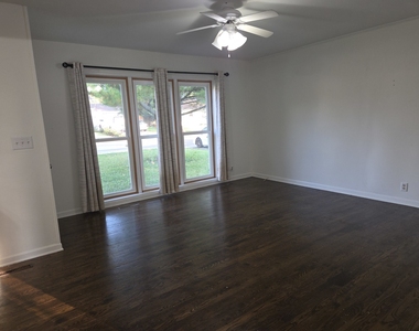 207 Caddy Avenue - Photo Thumbnail 1