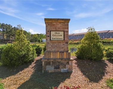 111 Chastain Drive - Photo Thumbnail 10