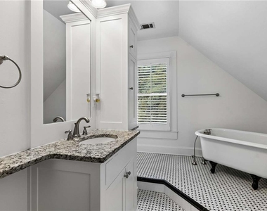 388 Augusta Avenue Se - Photo Thumbnail 18
