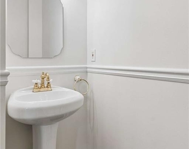 388 Augusta Avenue Se - Photo Thumbnail 11