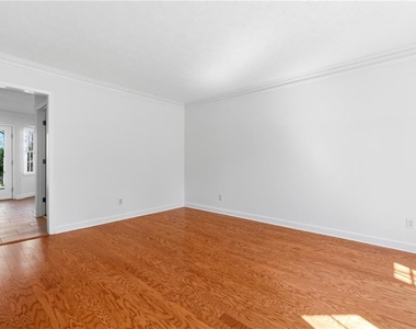 2207 Heritage Trace Drive - Photo Thumbnail 12
