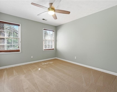 2207 Heritage Trace Drive - Photo Thumbnail 17
