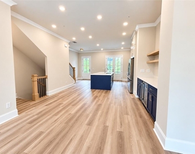 3185 Paley Drive - Photo Thumbnail 6