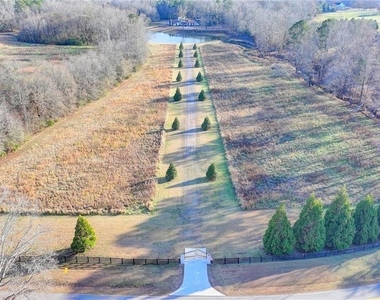 1540 Lipscomb Road - Photo Thumbnail 102
