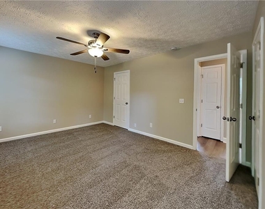 3332 Country Creek Drive Nw - Photo Thumbnail 7