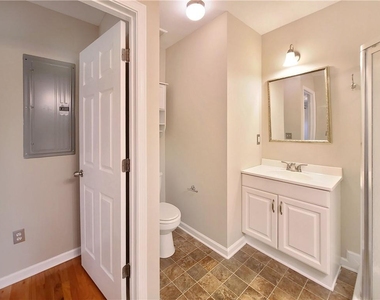 128 Brook Circle Se - Photo Thumbnail 16