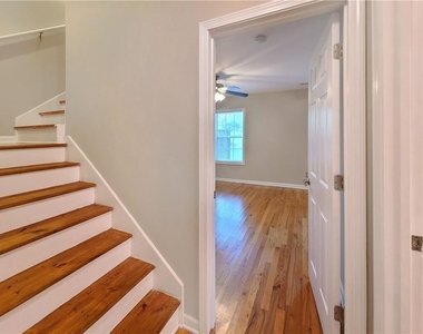 128 Brook Circle Se - Photo Thumbnail 19