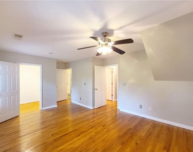 128 Brook Circle Se - Photo Thumbnail 13