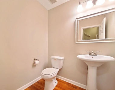 128 Brook Circle Se - Photo Thumbnail 11