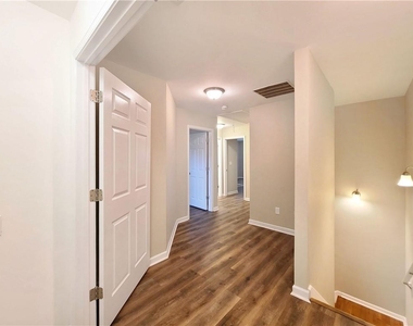 128 Brook Circle Se - Photo Thumbnail 21