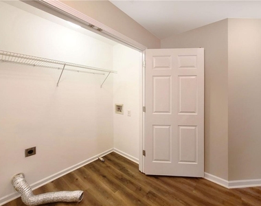 128 Brook Circle Se - Photo Thumbnail 20