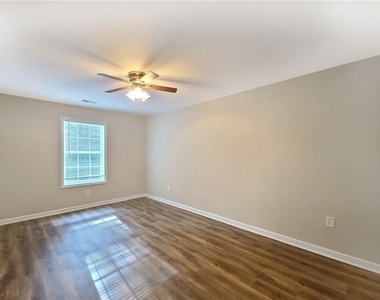 128 Brook Circle Se - Photo Thumbnail 29