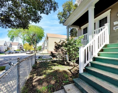 4635 S Union Avenue - Photo Thumbnail 2