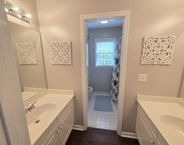 2185 Briarlake Trace - Photo Thumbnail 13