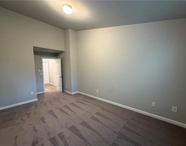 1105 Liberty Parkway Nw - Photo Thumbnail 10