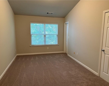 1105 Liberty Parkway Nw - Photo Thumbnail 9