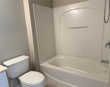 1105 Liberty Parkway Nw - Photo Thumbnail 17