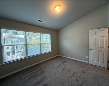 1105 Liberty Parkway Nw - Photo Thumbnail 15