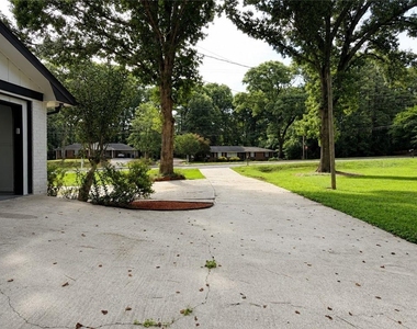 513 Scenic Highway - Photo Thumbnail 3