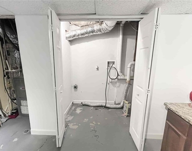 1044 Oaks Parkway Se - Photo Thumbnail 25