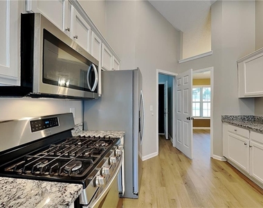 786 Beranda Circle - Photo Thumbnail 2