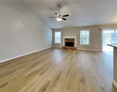 786 Beranda Circle - Photo Thumbnail 1