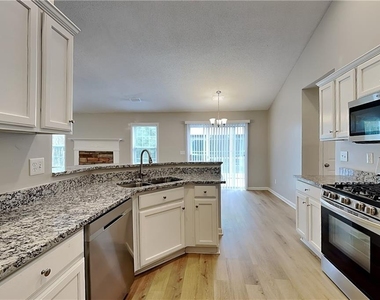 786 Beranda Circle - Photo Thumbnail 3