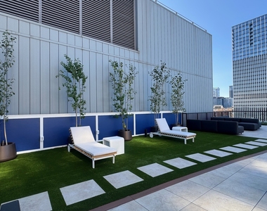 310 S Michigan Avenue - Photo Thumbnail 13