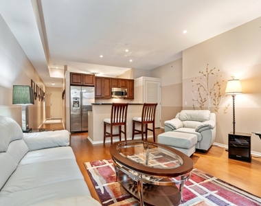 310 S Michigan Avenue - Photo Thumbnail 4