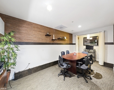 310 S Michigan Avenue - Photo Thumbnail 21