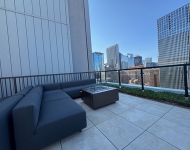 310 S Michigan Avenue - Photo Thumbnail 10