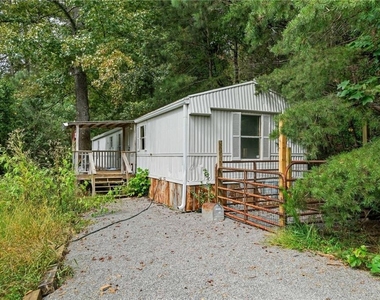 330 Hyde Road - Photo Thumbnail 16