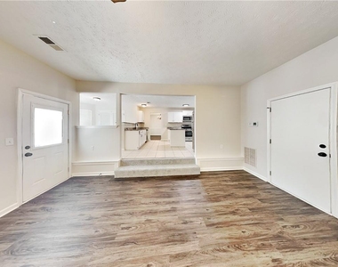 1597 Beech Grove Drive - Photo Thumbnail 5