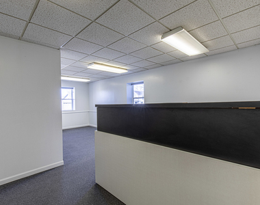 400 N Main Street - Photo Thumbnail 4