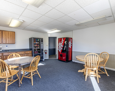 400 N Main Street - Photo Thumbnail 15