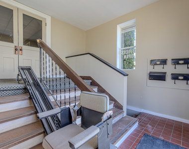400 N Main Street - Photo Thumbnail 1