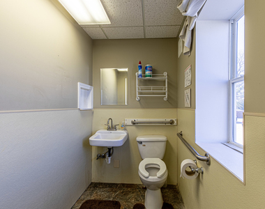 400 N Main Street - Photo Thumbnail 14
