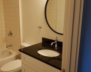 1045 Vance Avenue Ne - Photo Thumbnail 9