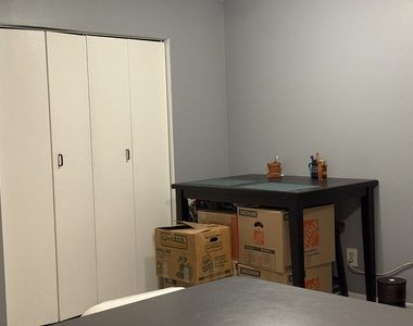 20206 S Frankfort Square Road - Photo Thumbnail 6