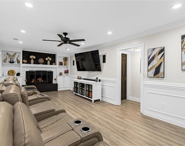 1515 Ridge Forest Lane - Photo Thumbnail 19