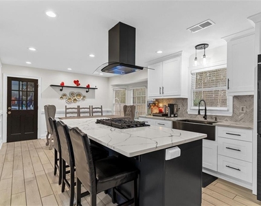 1515 Ridge Forest Lane - Photo Thumbnail 6