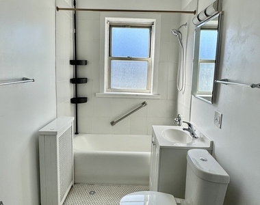 1526 W 89th Street - Photo Thumbnail 6