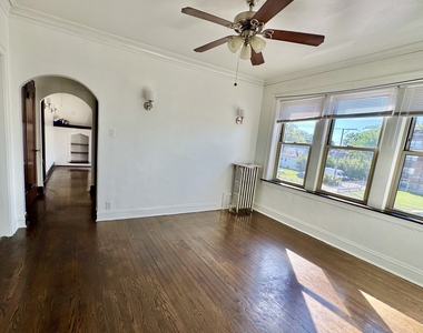 1524 W 89th Street - Photo Thumbnail 2