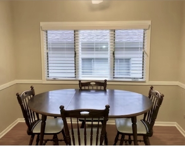 474 E Vallette Street - Photo Thumbnail 6