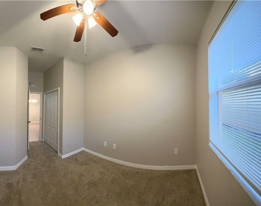 10132 N Golden Elm Drive - Photo Thumbnail 11