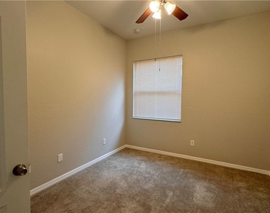 10132 N Golden Elm Drive - Photo Thumbnail 9