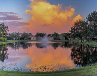 10132 N Golden Elm Drive - Photo Thumbnail 27