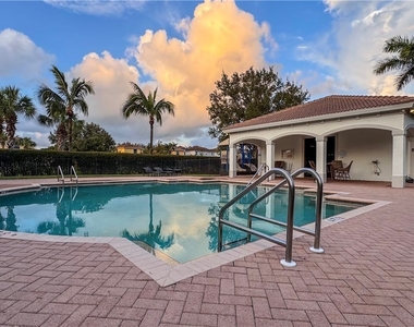 10132 N Golden Elm Drive - Photo Thumbnail 20