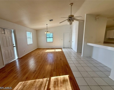 27501 Playa Del Rey Lane - Photo Thumbnail 4