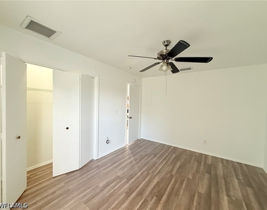 27501 Playa Del Rey Lane - Photo Thumbnail 18